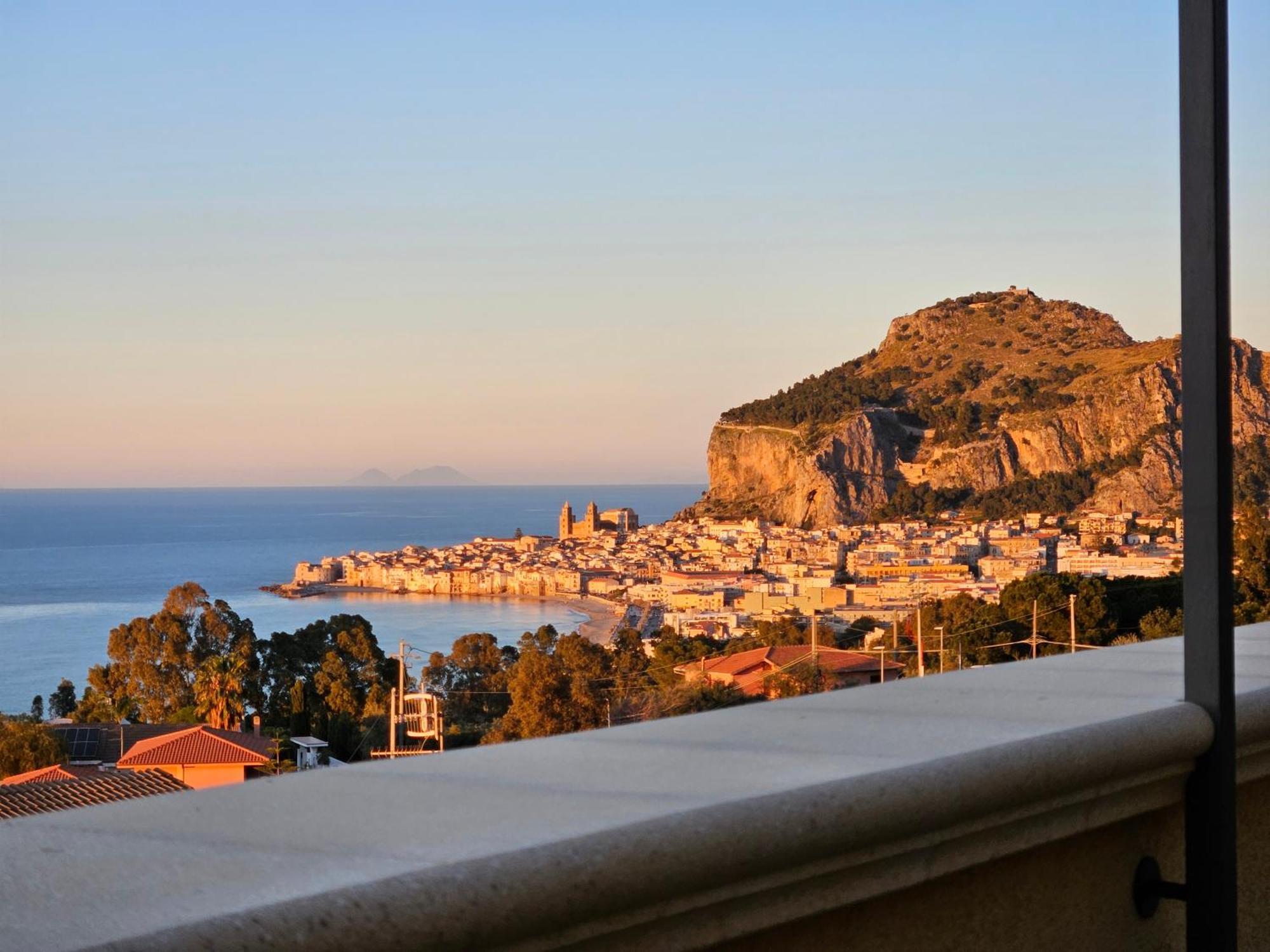 Casa Panoramica Santa Lucia Apartment Cefalu Exterior photo